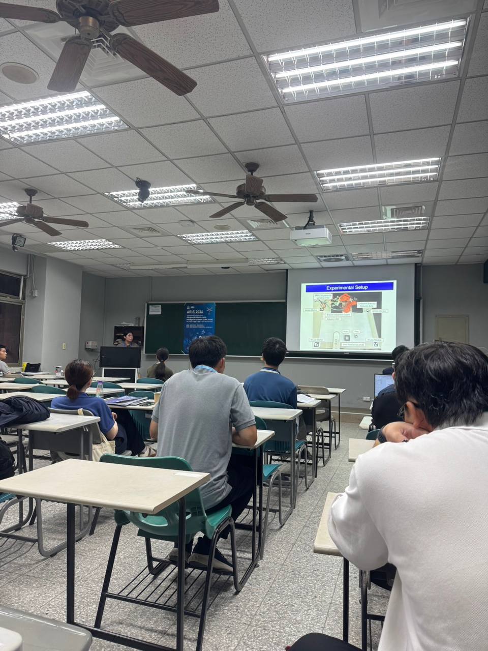 羅宇妏 Yu-Wen Luo presenting at ARIS 2026